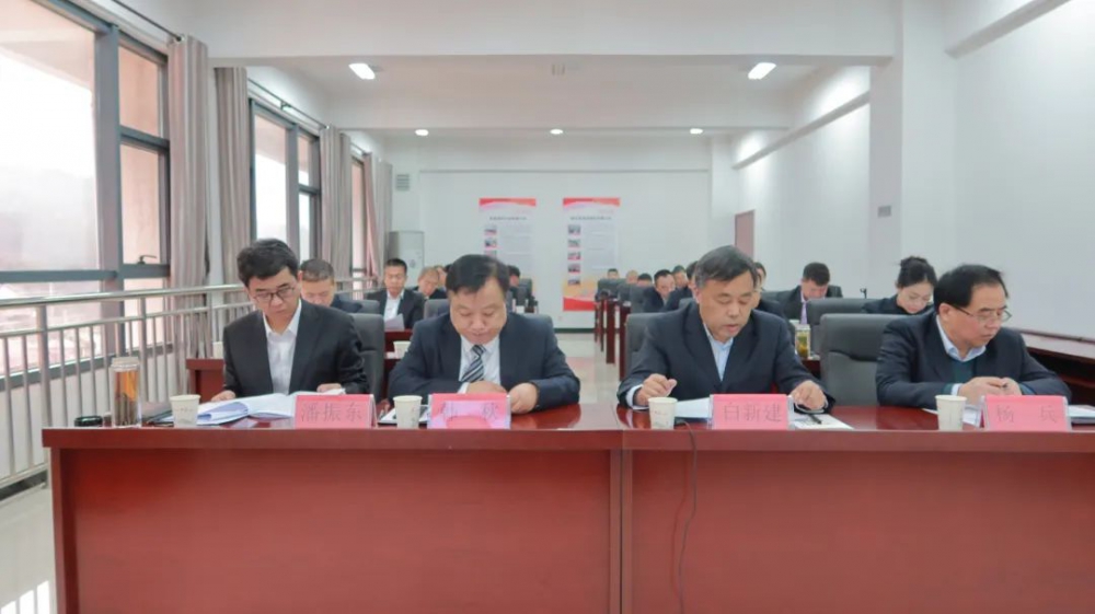 踏平坎坷成大道 實(shí)干奮斗鑄輝煌！陜西銀礦召開(kāi)六屆一次職工代表...